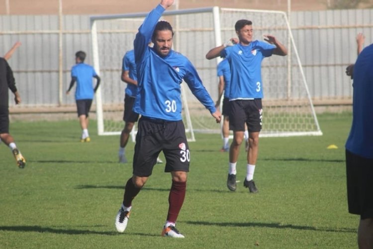 Elazığspor'da Yiğitcan Erdoğan'ın Covid-19 testi pozitif &ccedil;ıktı