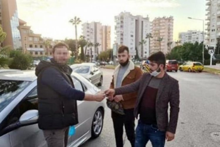 Aracını satmak i&ccedil;in kendisine benzeyen kişiyi &ouml;ld&uuml;rd&uuml;!