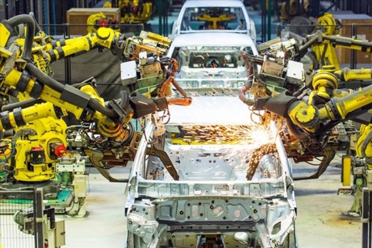 OİB Başkanı Baran &Ccedil;elik: Otomotiv end&uuml;strisinde b&uuml;y&uuml;k bir d&ouml;n&uuml;ş&uuml;m var