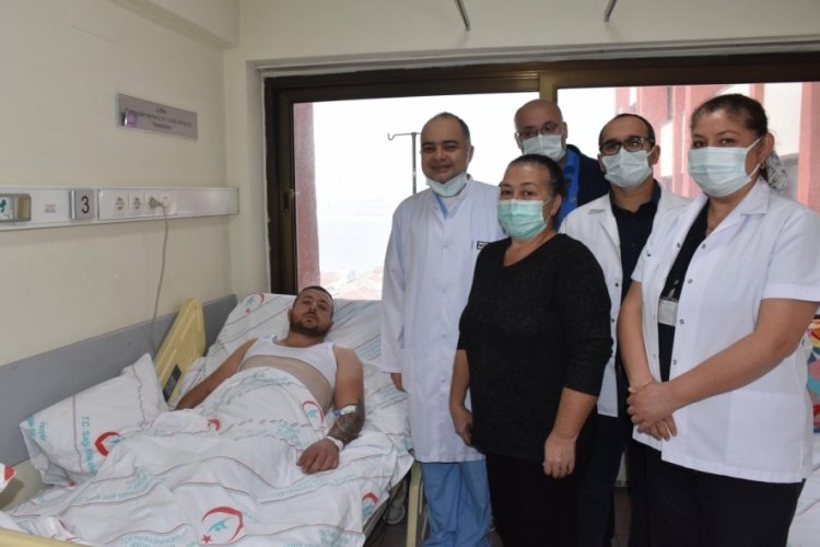 Doktor Covid-19'u, hastası kanseri yendi