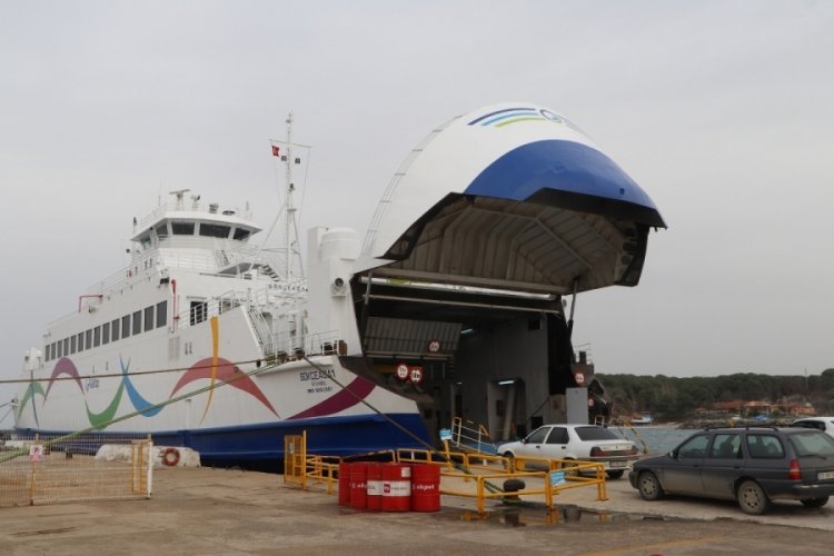 &Ccedil;anakkale'den adalara yarınki feribot seferleri iptal