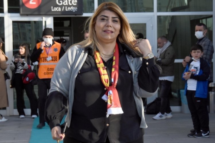 Berna G&ouml;zbaşı: 9 kişi ile tarihe ge&ccedil;en bir m&uuml;cadeleydi