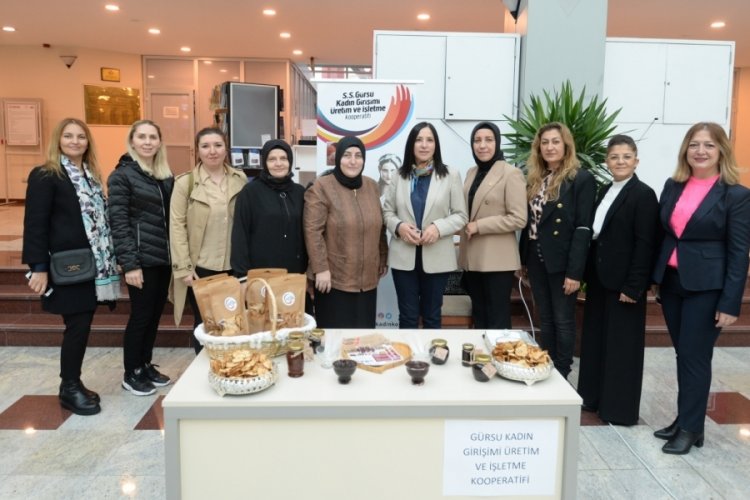 Bursa'daki kadın kooperatifleri &uuml;r&uuml;nlerini iş d&uuml;nyası temsilcilerine tanıttı