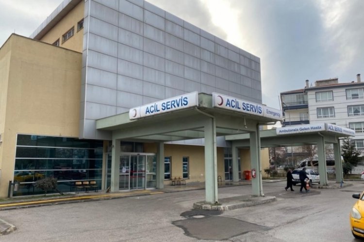 Eşini kazayla t&uuml;feğin ateş alması sonucu kasığından vurdu