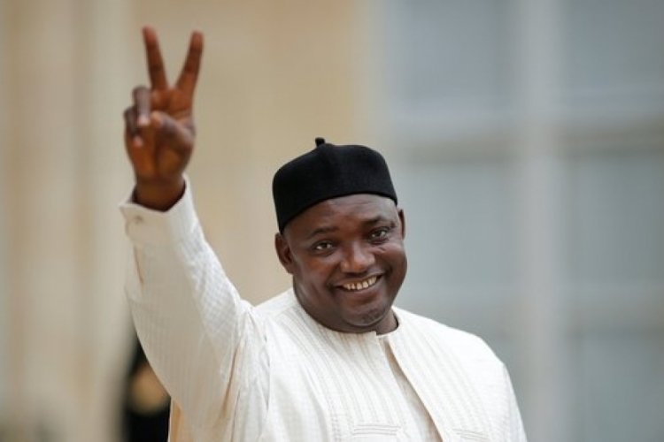 Gambiya'da Adama Barrow yeniden Cumhurbaşkanı se&ccedil;ildi