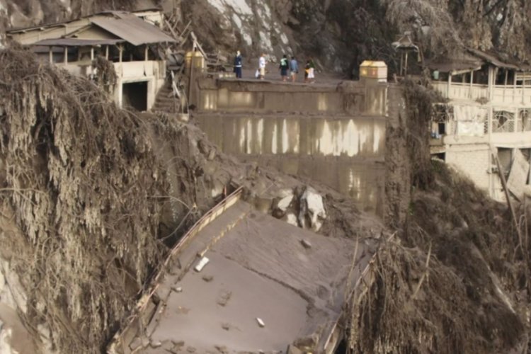 Semeru Yanardağı'nda ikinci patlama meydana geldi!