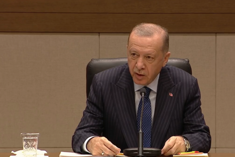 Cumhurbaşkanı Erdoğan: Asgari &uuml;cret konusunda iş&ccedil;imizi mağdur etmeyeceğiz
