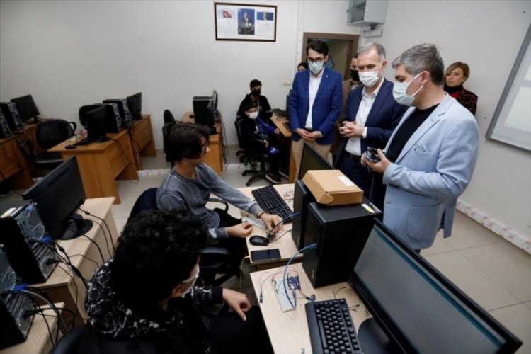 Bursa'da geleceğin y&ouml;netmen, senarist ve yazılımcıları İnesmek'te yetişiyor
