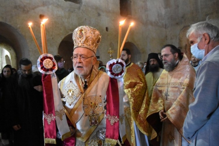 'Noel Baba' olarak bilinen Nikholaos Antalya'da anıldı
