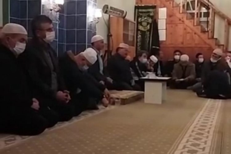 Mevlitten d&ouml;nen aile feci şekilde kaza yaptı