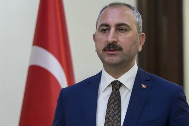 Adalet Bakanı G&uuml;l'den "ihtisas mahkemeleri" a&ccedil;ıklaması