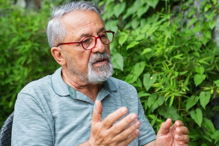 İstanbul'daki koku depremin habercisi mi?