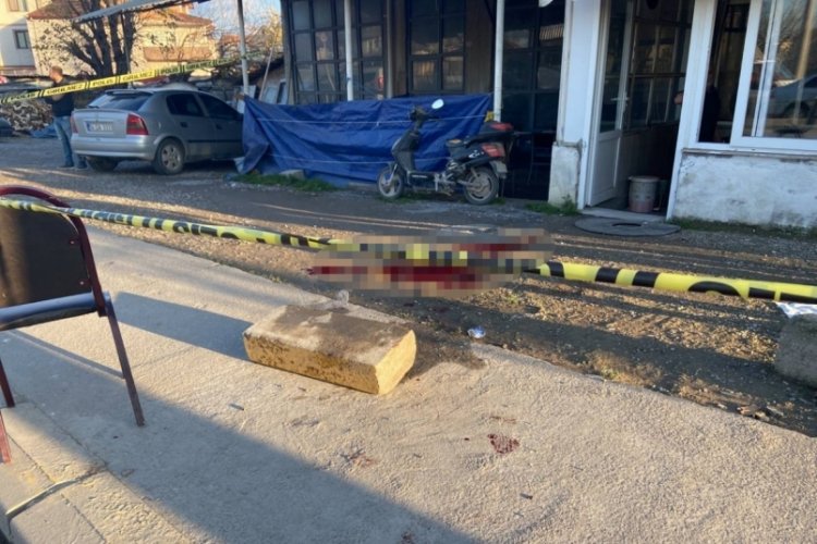 Kahvehane &ouml;n&uuml;nde silahlı saldırıya uğradı