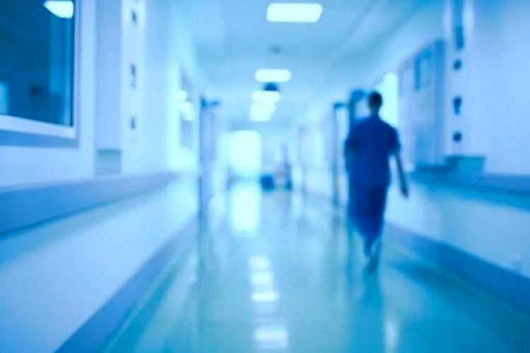 ABD'de aşı olmayan sağlık &ccedil;alışanları kovuldu