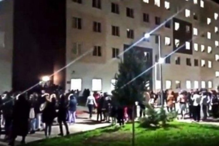 Yurtta kalan kız &ouml;ğrencilerden taciz isyanı: Devlet bizi korusun