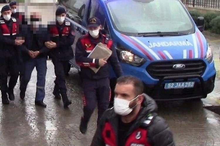 21 yıl sonra aydınlandı! Faili me&ccedil;hul cinayet &ccedil;&ouml;z&uuml;ld&uuml;