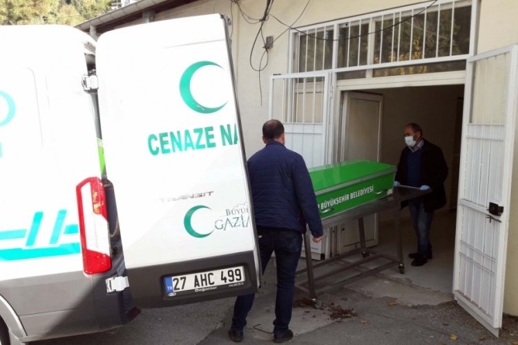 Gaziantep'te nefes borusuna fıstık ka&ccedil;an Aleyna kurtarılamadı