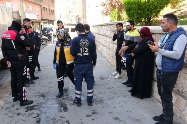 &Ccedil;amaşır makinesi arızalı &ccedil;ıkınca yumruklar havada u&ccedil;uştu