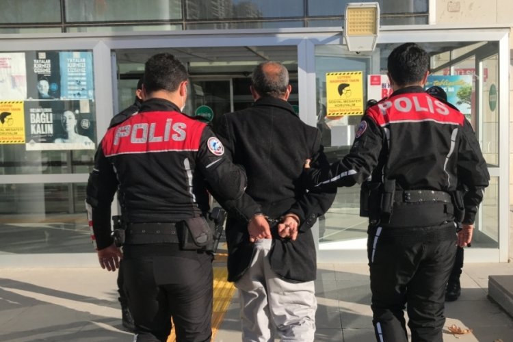 18 yıl &ouml;nce işlenen ve aydınlatılan cinayet olayında 3 tutuklama