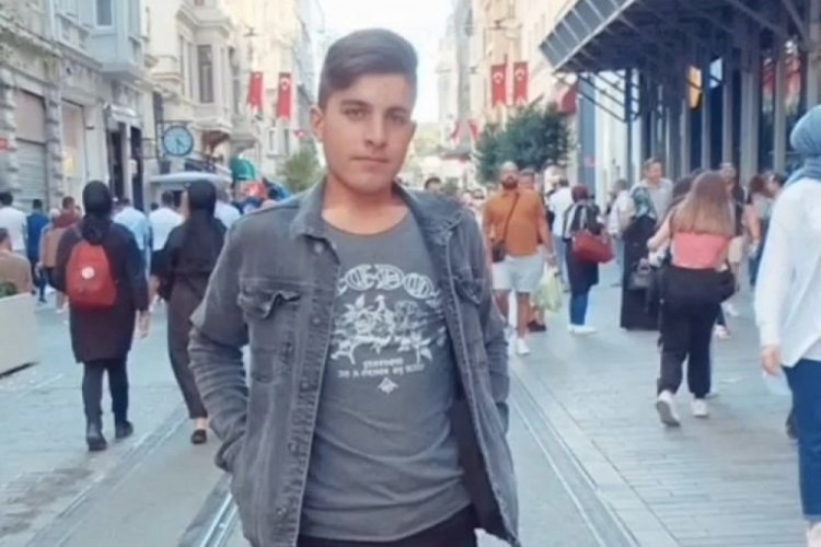 17 yaşındaki gen&ccedil; takla atıp 15 metre s&uuml;r&uuml;klendi