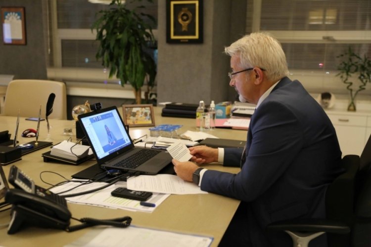 Bursa'da Başkan Erdem, uluslararası belediye başkanları zirvesine katıldı