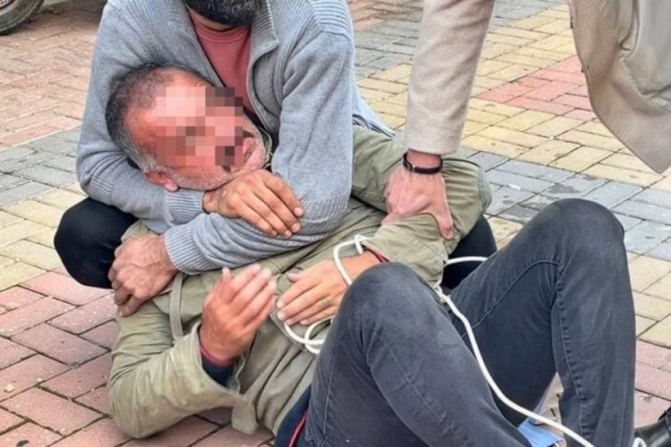 Esnafın kabloyla bağladığı dolandırıcı su&ccedil; makinesi &ccedil;ıktı
