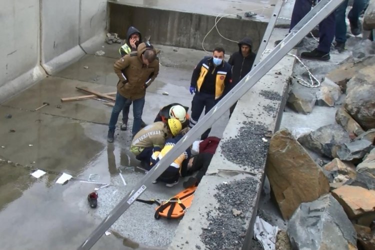 İstanbul Beylikd&uuml;z&uuml;'nde iş&ccedil;i kanala d&uuml;şt&uuml;