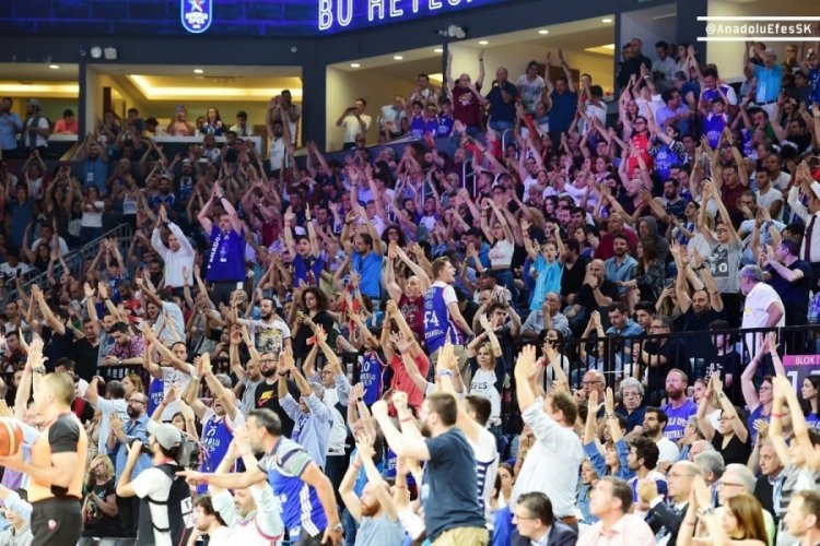 Anadolu Efes'ten Euroleague'de seyirci rekoru