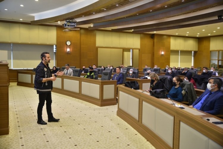 Bursa B&uuml;y&uuml;kşehir'de uyuşturucu ile m&uuml;cadele eğitimi