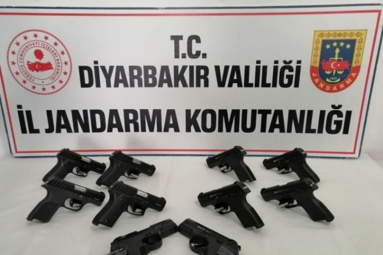 Silah ka&ccedil;ak&ccedil;ılarına operasyon: 4 tutuklama