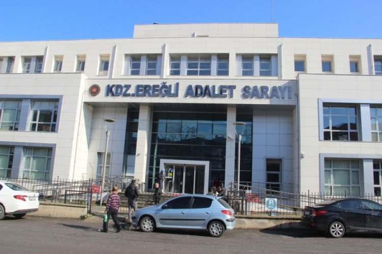 9 yıl hapis cezası olan zanlı kız arkadaşıyla tartışırken polise yakalandı