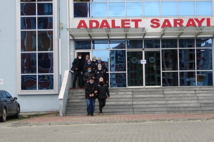 Yurtdışına ka&ccedil;maya &ccedil;alışan FET&Ouml; &uuml;yeleri saklandıkları evde yakalandı