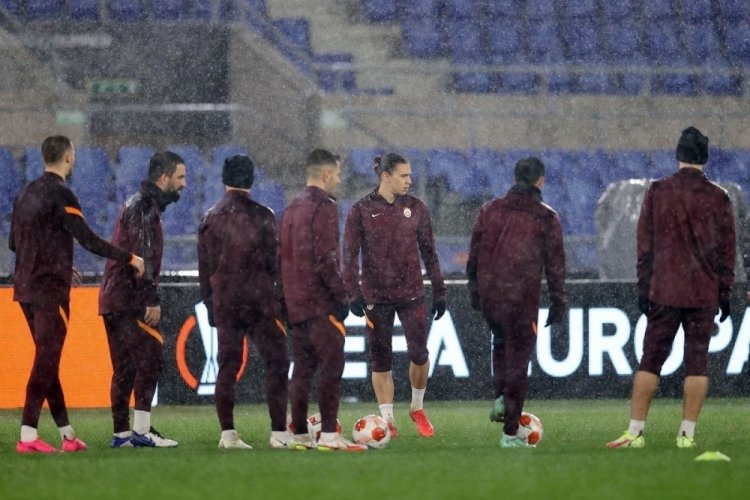 Galatasaray, Lazio ma&ccedil;ı hazırlıklarını tamamladı