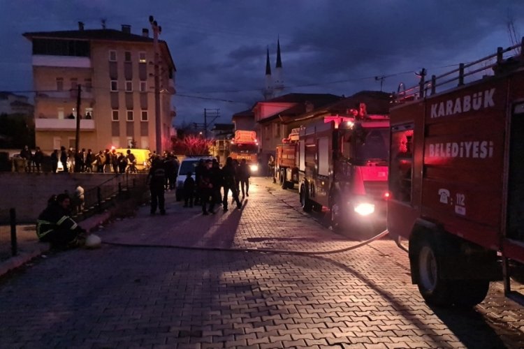 &Ouml;ğrencilerin kaldığı dairede yangın &ccedil;ıktı