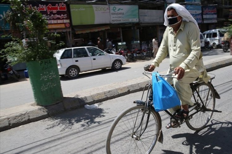 Pakistan'da ilk kez Kovid-19'un Omicron varyantı tespit edildi