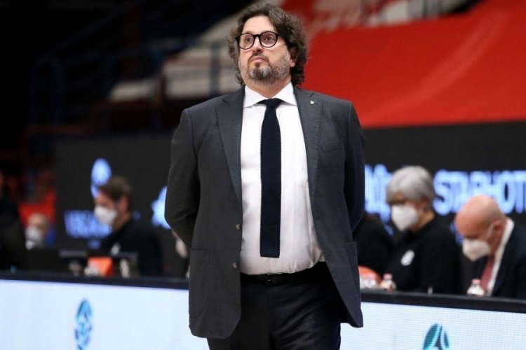 Andrea Trinchieri: Anadolu Efes'e b&uuml;y&uuml;k bir saygım var
