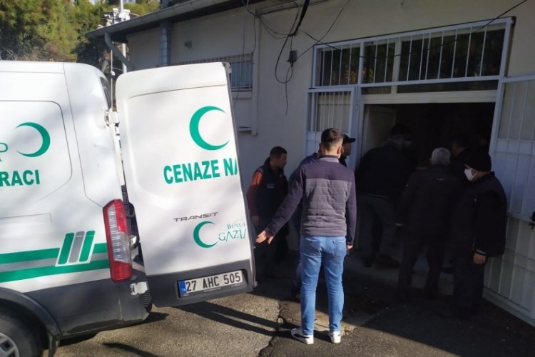 4 &ccedil;ocuk babası adam hayata tutunamadı!