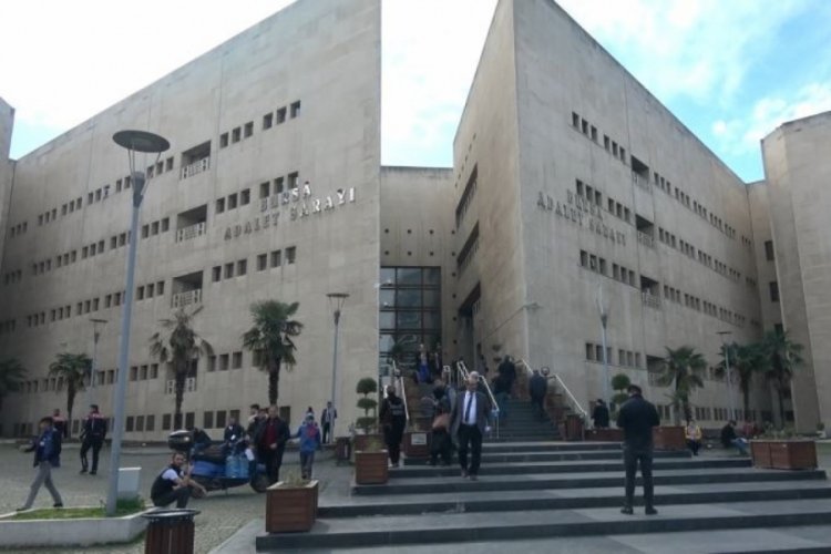 Bursa'da bir gencin ormanda cesedinin bulunmasıyla ilgili 3 sanık yargılanıyor