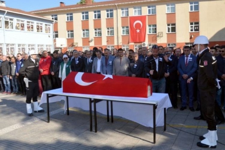 Kocaeli'de hayatını kaybeden polis memuru i&ccedil;in t&ouml;ren yapıldı