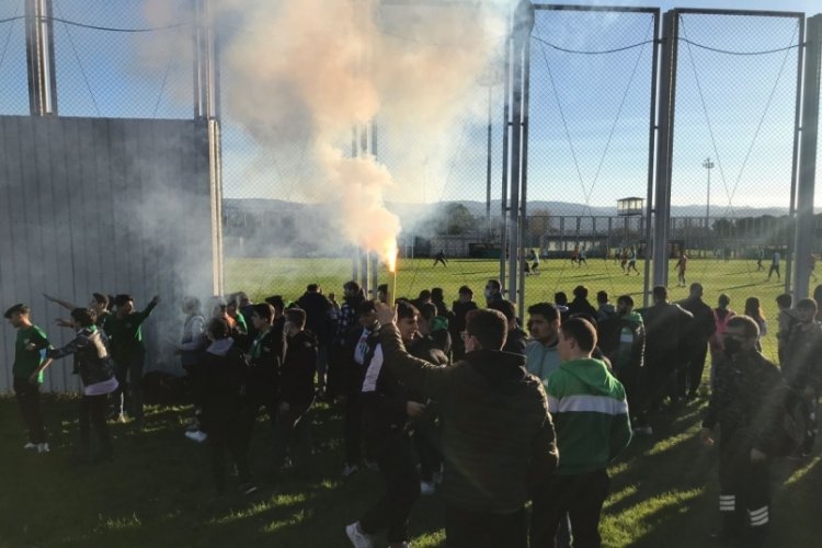 Taraftardan Bursaspor'a b&uuml;y&uuml;k destek