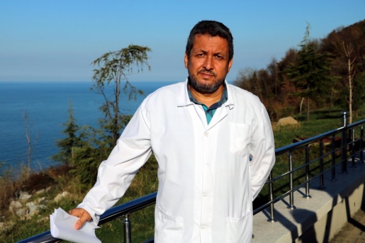 Sağlık &ccedil;alışanının kredi kartı bilgilerini ele ge&ccedil;irdiler
