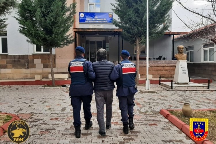 FET&Ouml; h&uuml;k&uuml;ml&uuml;s&uuml; ihra&ccedil; memur yakalandı