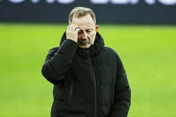 Beşiktaş 15 haftada 10 takım teknik direkt&ouml;r değiştirdi