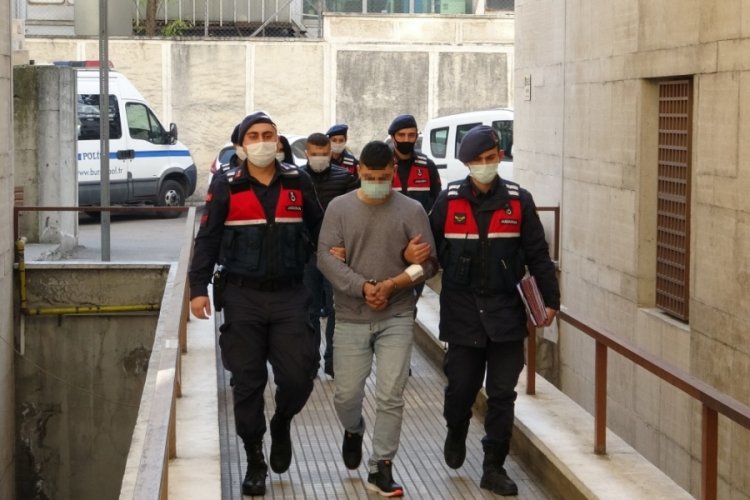 Bursa'da &ouml;ld&uuml;r&uuml;p cesedini yakmaya &ccedil;alıştığı kameramanın ailesinden &ouml;z&uuml;r diledi