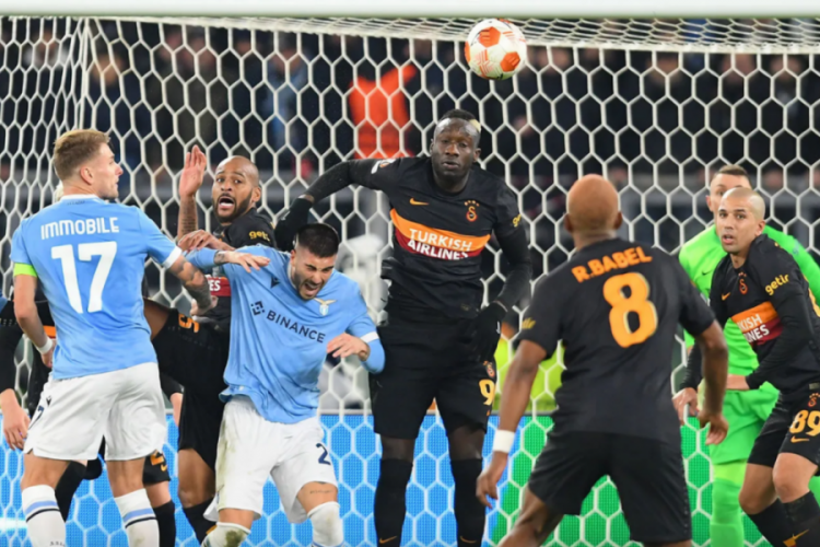 Lazio ile berabere kalan Galatasaray son 16 turunda