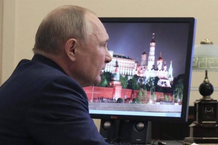 Vladimir Putin: 1990'lı yıllarda Rus h&uuml;k&uuml;metinde CIA &ccedil;alışanları vardı