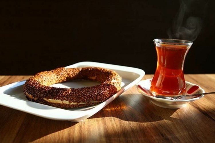 CHP'li Karaca: Bir aylık &ccedil;ay simit asgari &uuml;cretten fazla