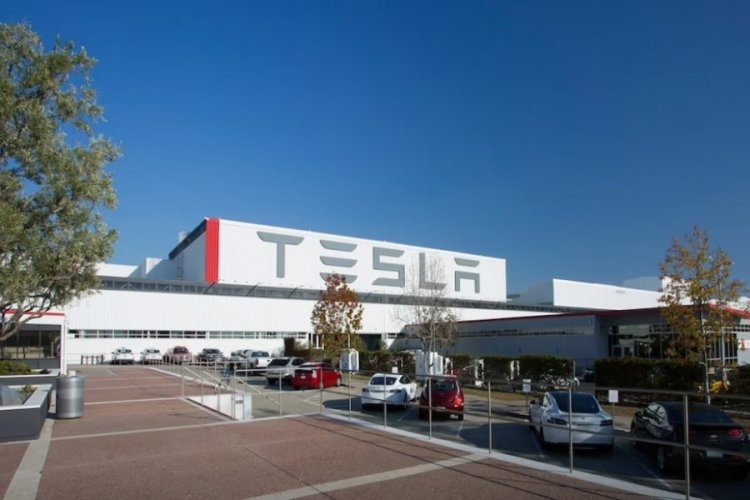 Tesla'ya ikinci kez taciz davası a&ccedil;ıldı