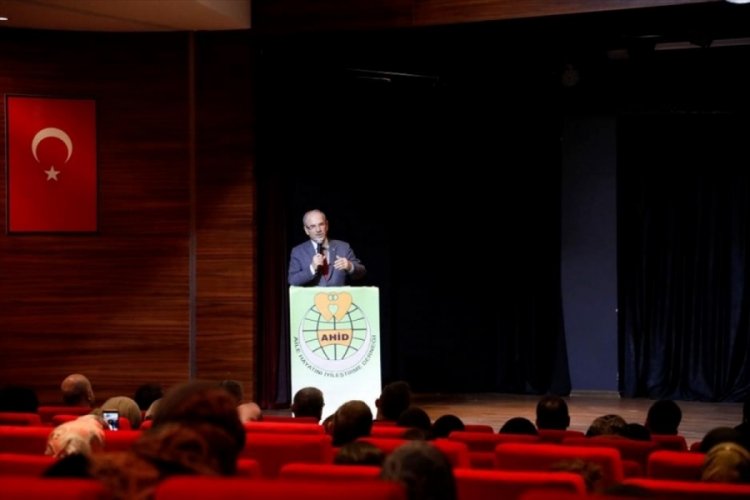 Bursa İneg&ouml;l'de 'Huzurlu Aile Mutlu Gen&ccedil;lik Seminerleri' final yaptı