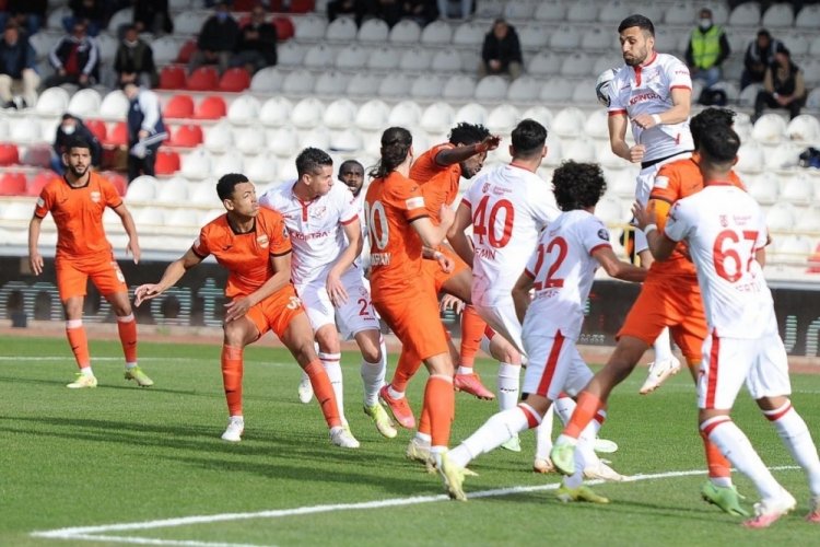 Boluspor - Adanaspor ma&ccedil;ı başladığı gibi bitti